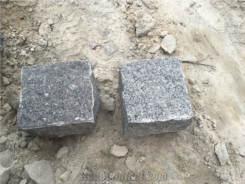 Dark Grey G654 Granite All Side Natural Split Cobblestone Paving Sets