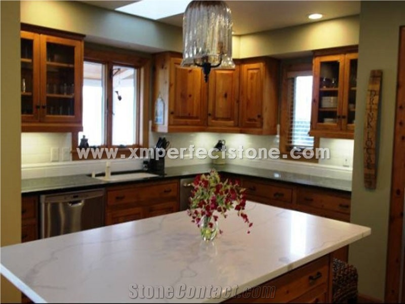 White Quartz Island Calacatta Quartz Countertop from China