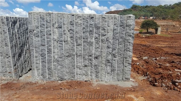 Negro Angola Granite Block