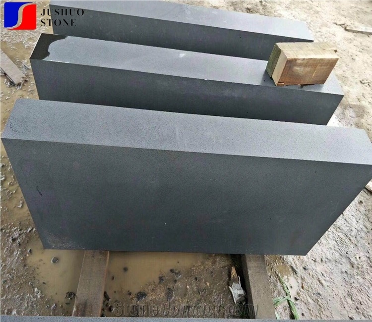 China Hainan Black Basalt Natural Kerbstone Binder