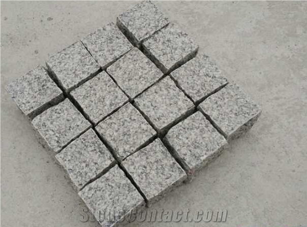 China Light Grey G603 Granite Cobblestone Sets