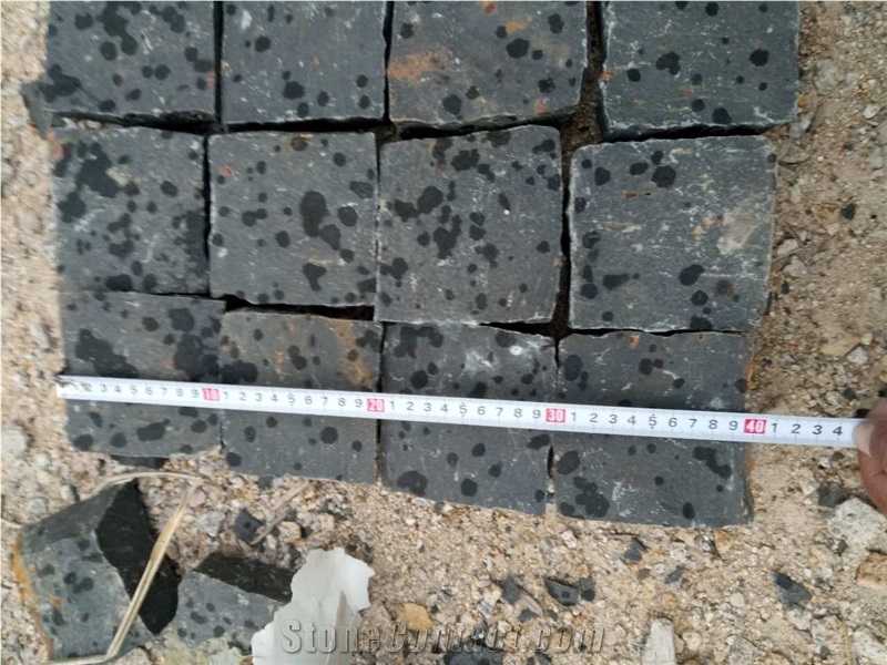 Zhangpu Basalt Cube Stone Outside Pavers