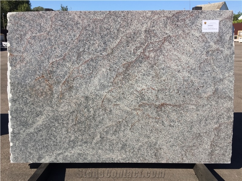 Granat Granite Slabs
