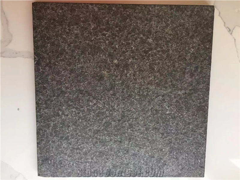 China Cheap Black Basalt Tile/Slab, Floor Covering