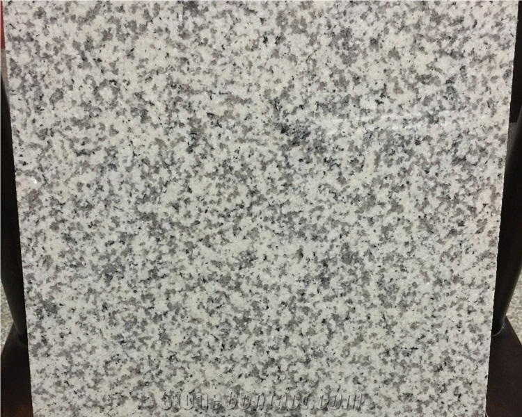 White Color Polished Finished Granite Tile