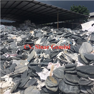 Flat Grey Big Pebble Stone for Outdoor Landscaping