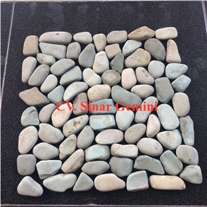 Interlock Natural Green Pebble Mosaic Stone