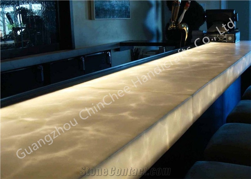 China Translucent Stone Wall Panel Faux Alabaster Slabs