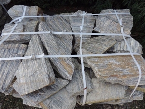 Woodstone Gneiss Crushed Stone