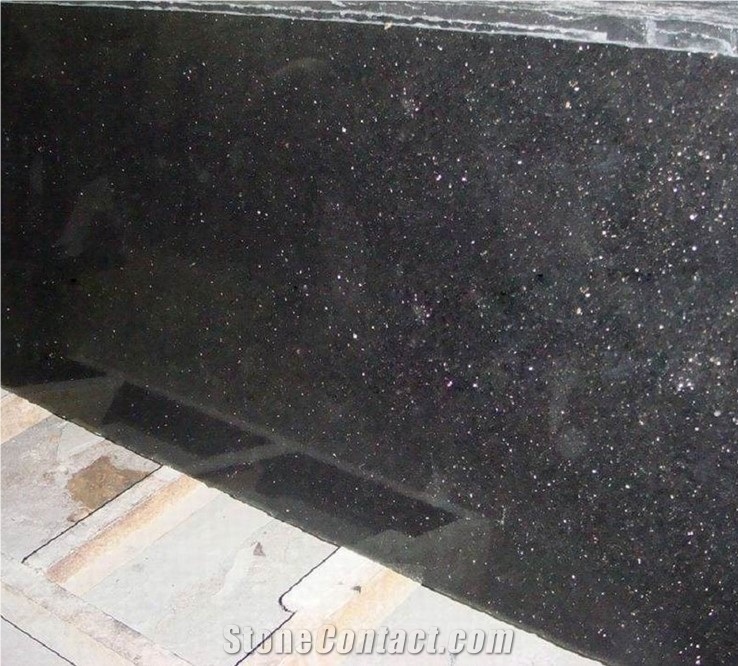 China Black Galaxy Granite Slabs for Kitchen