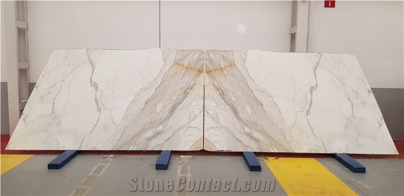 Calacatta Gold Marble Slabs Bookmatched