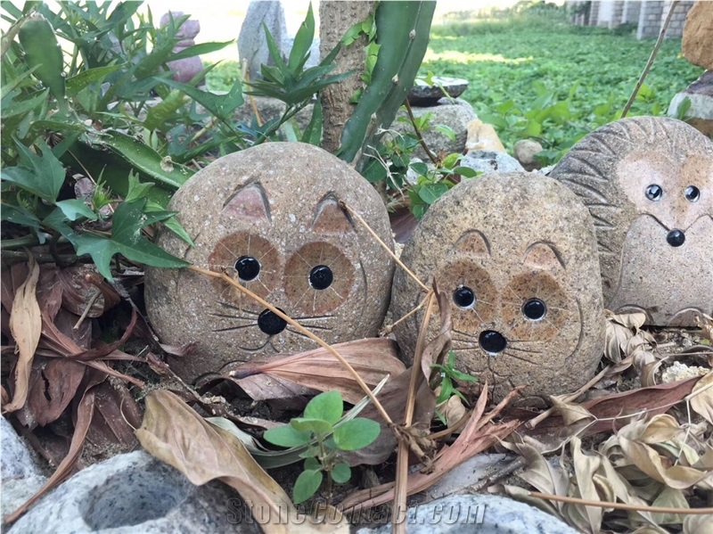 Natural Stone Owls Engraved for Garden Series