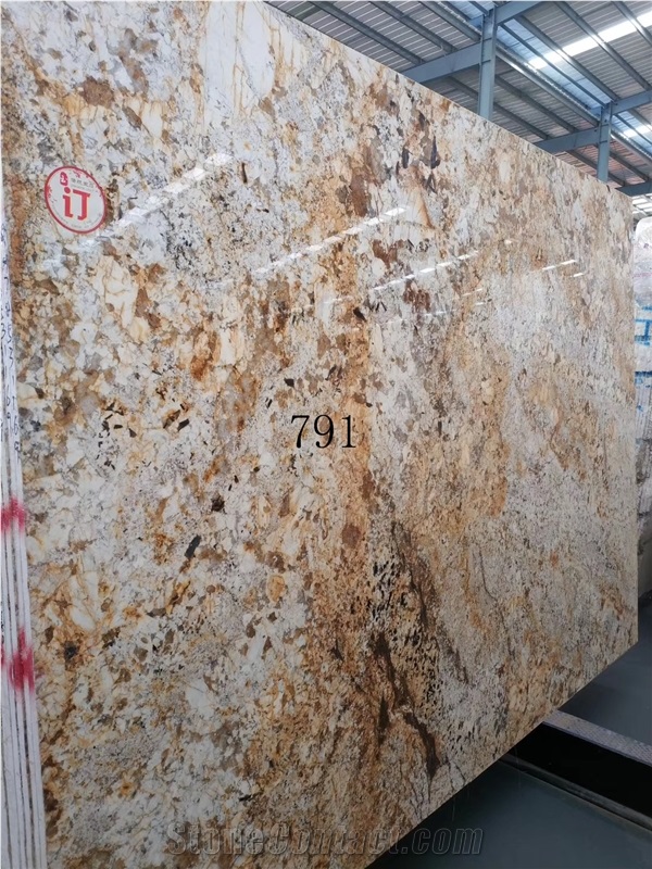 Brazil Golden Snow Mountain Granite Slab in China