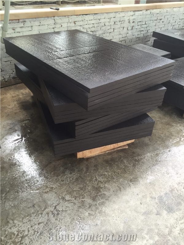 Sichuan Black Sandstone Tiles Wall Application