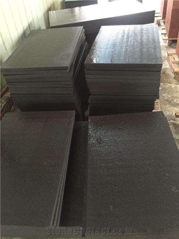 Sichuan Black Sandstone Tiles Wall Application