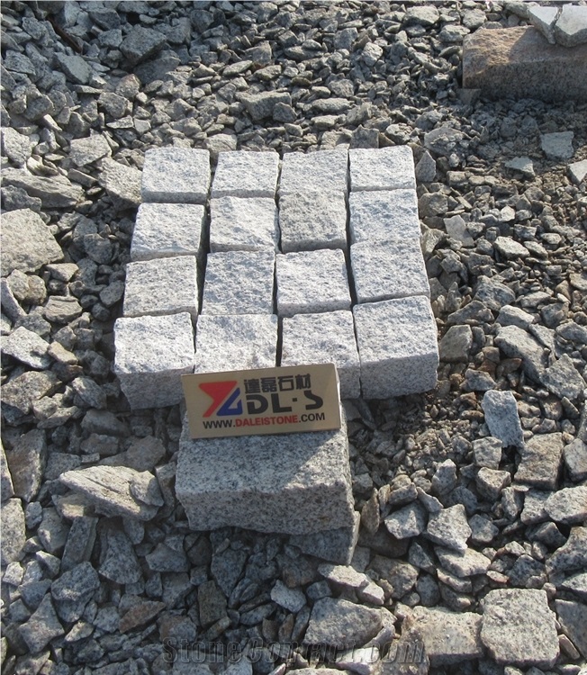Split Grey G603 Granite Paving Stone Cobbles