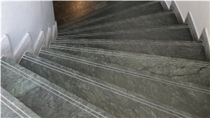 Serpentino Classico Stairs