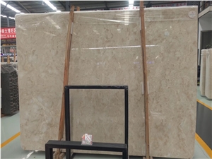 Cloudy Cream Marble Slabs for Wall and Flooring