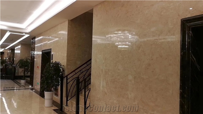 Cloudy Cream Marble Slabs for Wall and Flooring