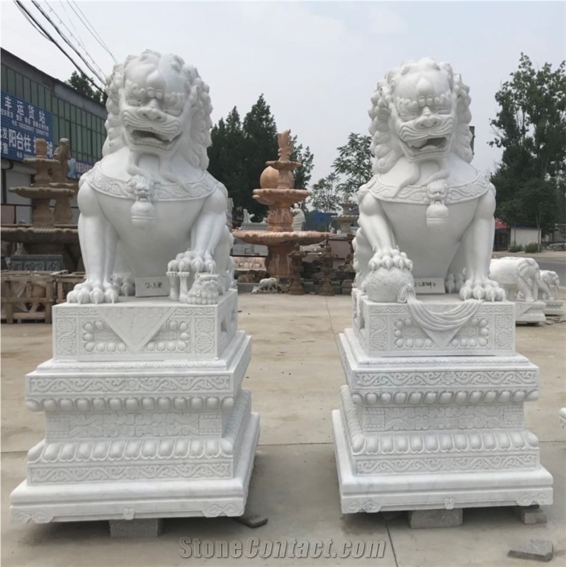 Sunset Red Marble Pair Of Lions Sculpture for Sale