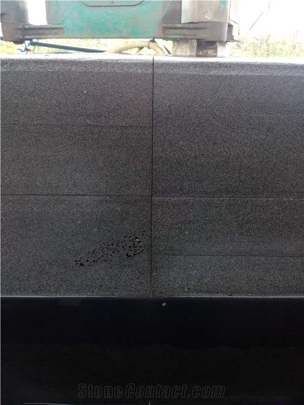 Hainan Black Basalt Slabs Walling Flooring Tiles