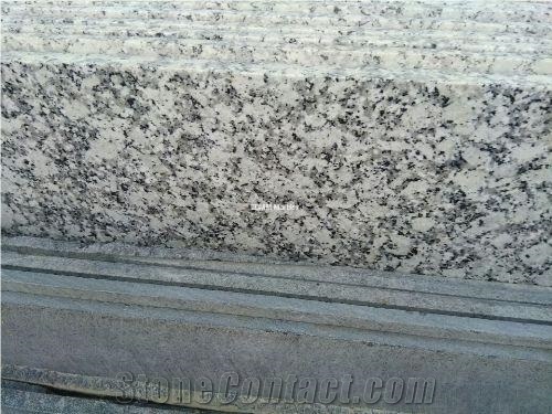 Speckled White Granite Slabs