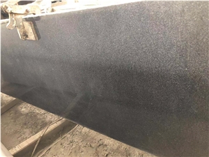 China Dark Grey and Cheap Granite G654 Slabs