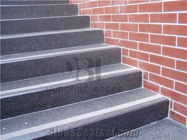 China Cheap G684 Black Pearl Granite Stairs/Steps