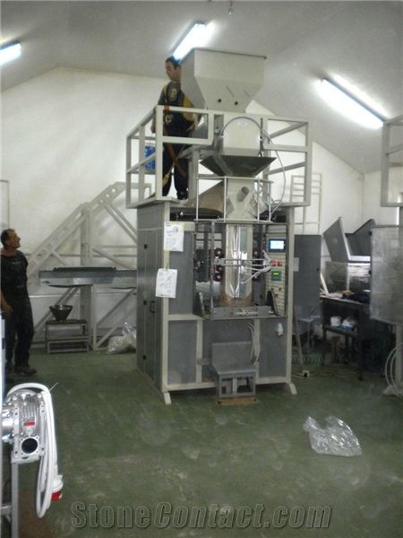 Automatic Packing Machine for Pebbles, Gravel