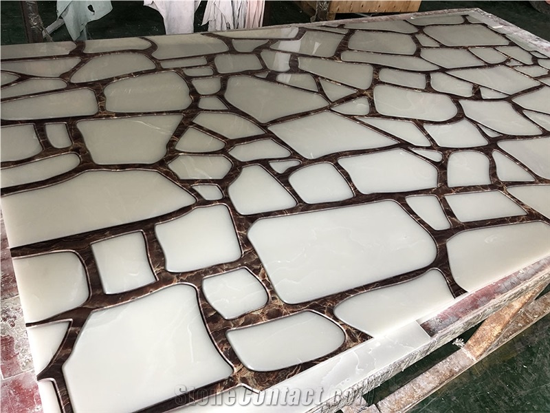 Wooden Vein White Base Crystallized Onyx Stone