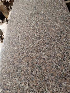 Sawn Red Granite Slabs/Tiles, China Red Granite