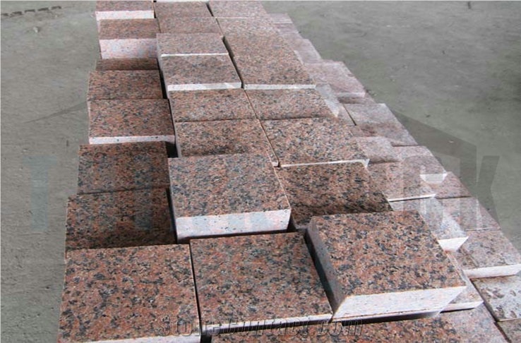 G402 Tianshan Red Granite Road Paving Cobble Stone
