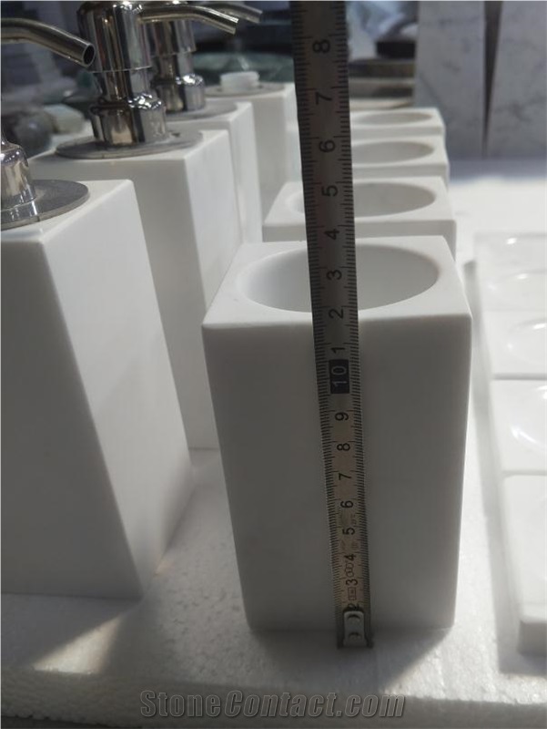 New Design Cheap Carrara White Marble Bathroom Set