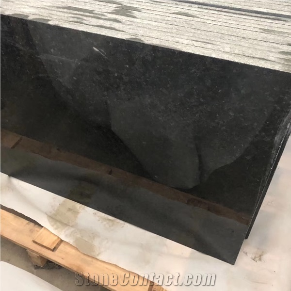 Black Labradorita Granite