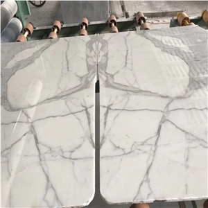 White Calacatte Marble Wall Design, Slabs