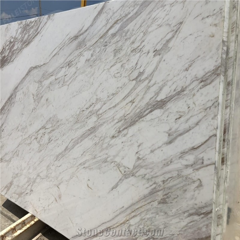 White Volakas Marble Slabs for Four Points Hotels