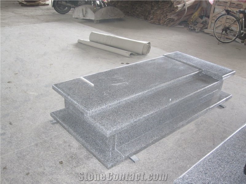 G650 Grey Granite Western Style Tombstone Monument
