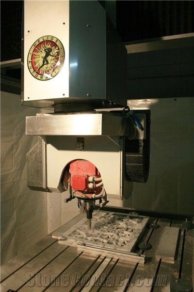 Helios Five 5-axis machining center and bridge saw (6 axes with the lathe)