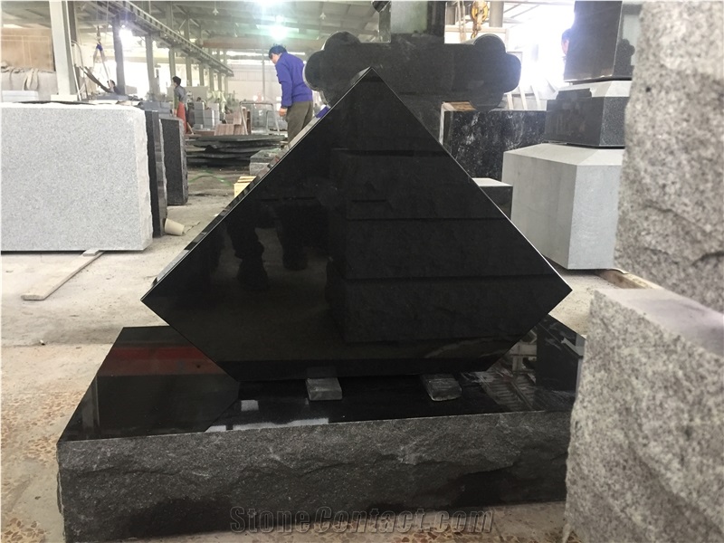 Shanxi Black Granite Triangle Shape Monument