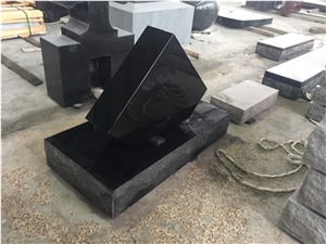 Shanxi Black Granite Triangle Shape Monument