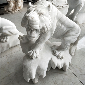 White Marble Carved Lion Animal Sculptures