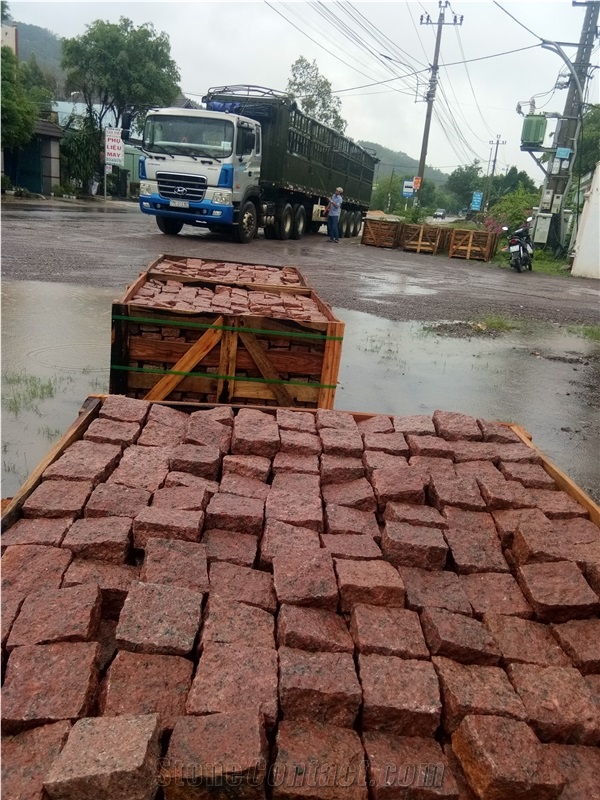 Vietnam Red Granite Cubes, Cobbles