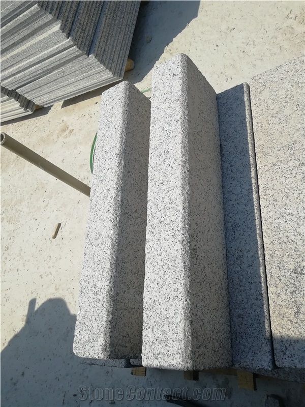 China Cheapest Grey Granite Road Side Kerbs Stone
