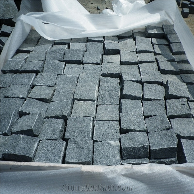 Padang Dark Granite Cubestones for Patio Paving