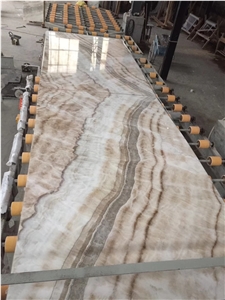 Wood Vein White Tiger Onyx Wall Covering