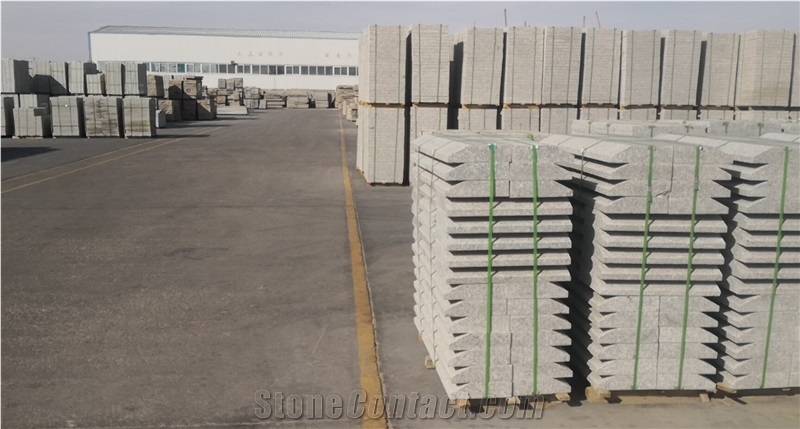 China Supplier Khaki Glod Granite Tiles Polished
