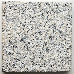 Khaki Glod Granite Flooring Application Polished
