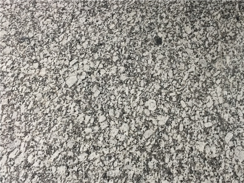Gran Perla Granite Slabs & Tiles
