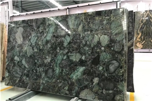 Green Antique Granite Slabs