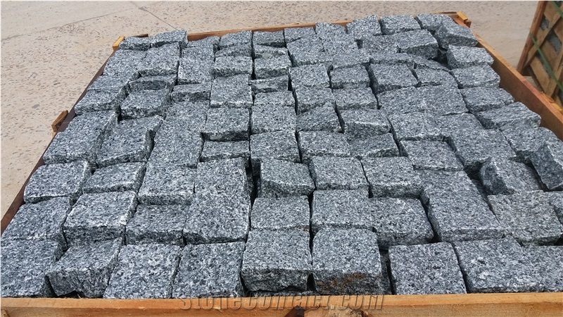 Black Granite Cobbles/ Cubes